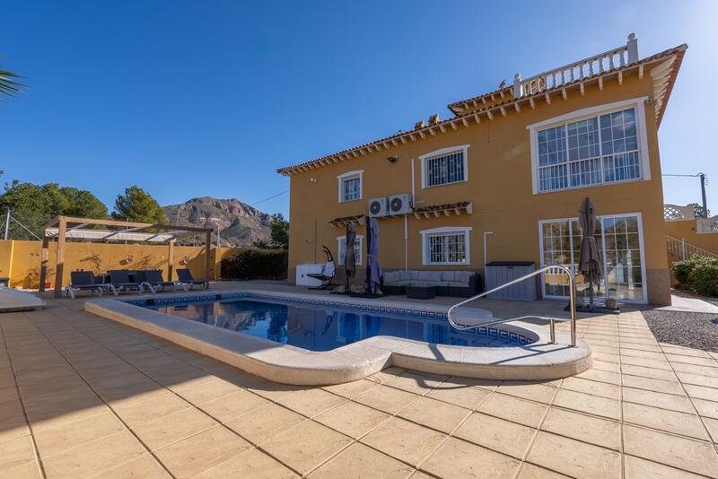 Villa for sale in Abanilla, Murcia