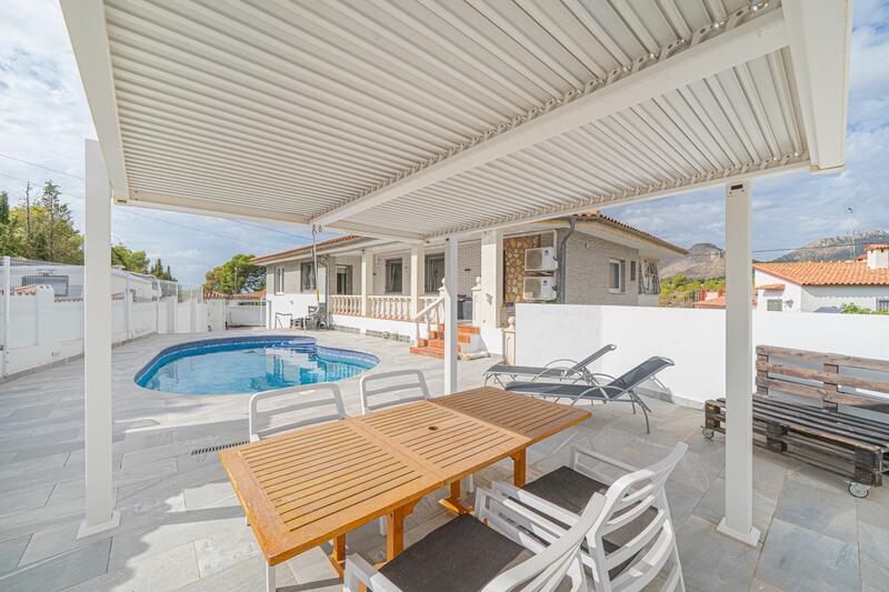 5 slaapkamer Villa Te koop 5 slaapkamer Villa Te koop