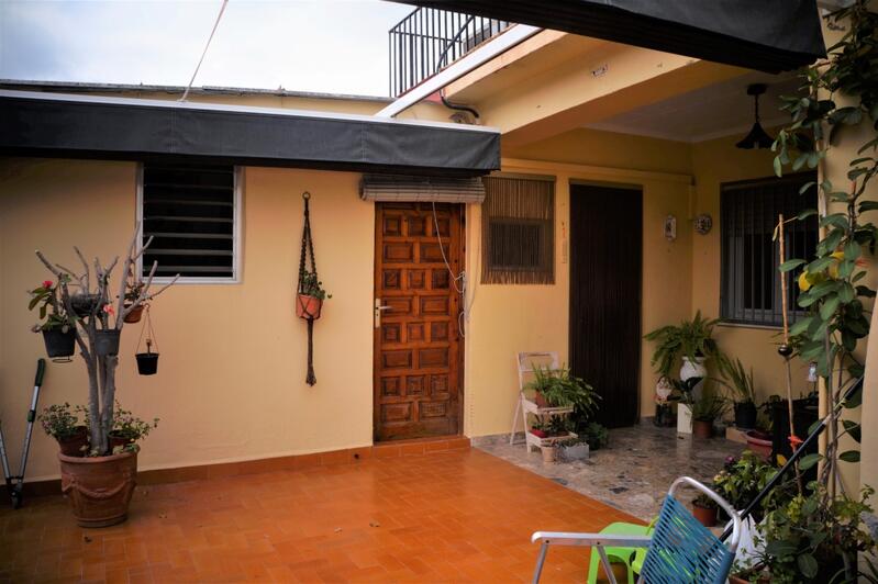 вилла продается в Benidoleig, Alicante