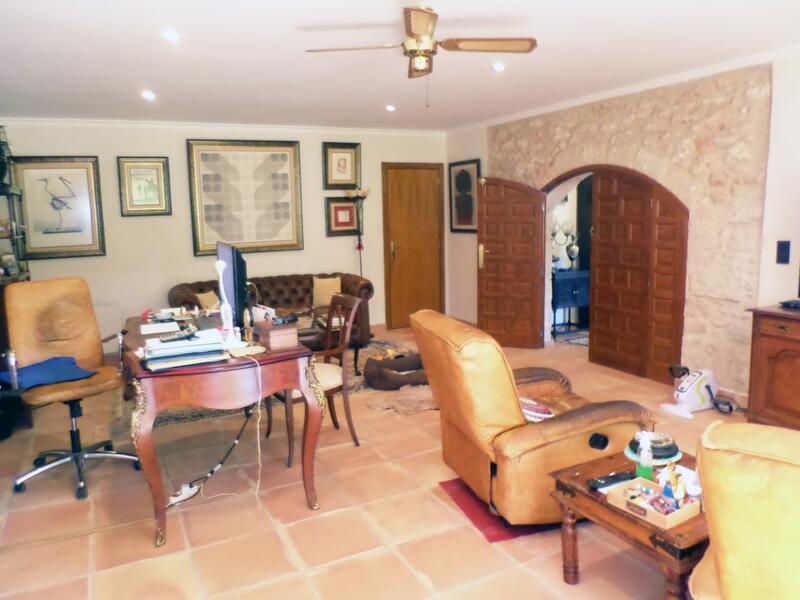 6 Cuarto Villa en venta