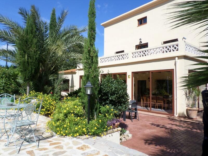 6 bedroom Villa for sale