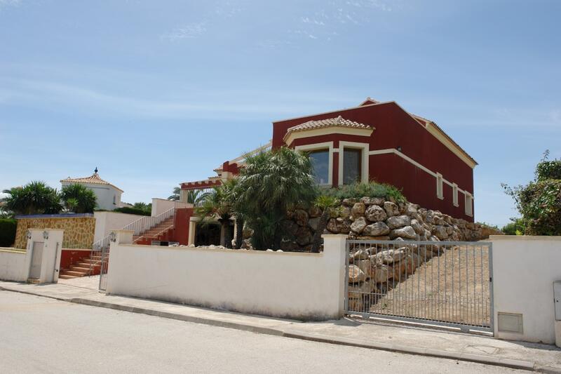 2 Cuarto Villa en venta