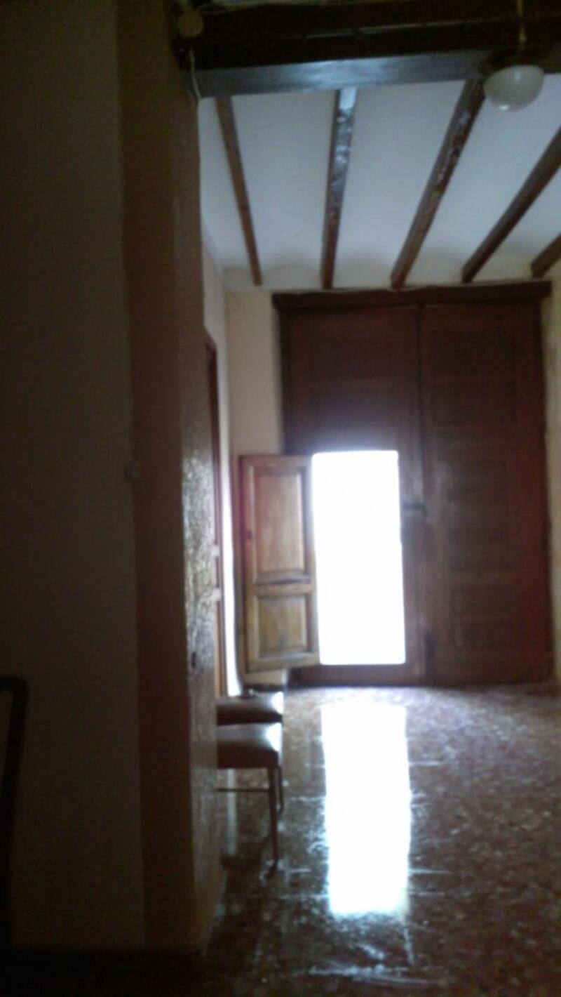 4 bedroom Townhouse for sale