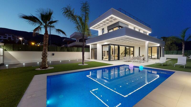 Villa for sale in Benidorm, Alicante