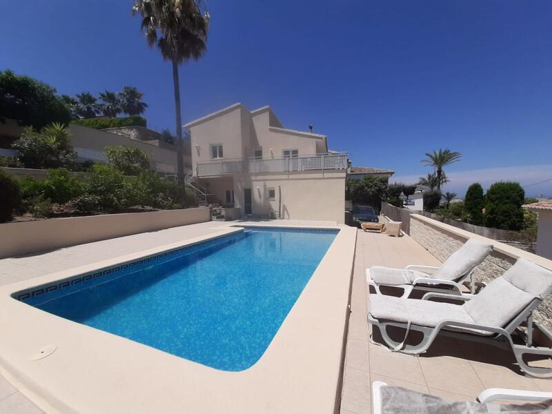 Villa til salgs i Denia, Alicante