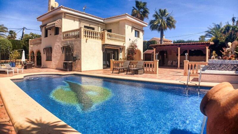 Villa à vendre dans Calpe, Alicante