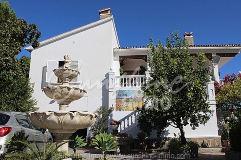 Villa en venta en Coin, Málaga