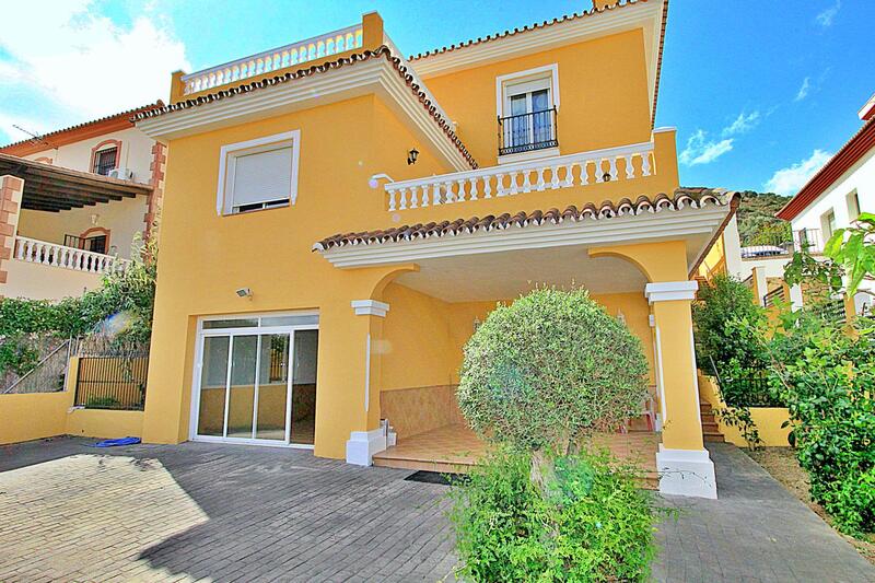 Country House for sale in Coin, Málaga