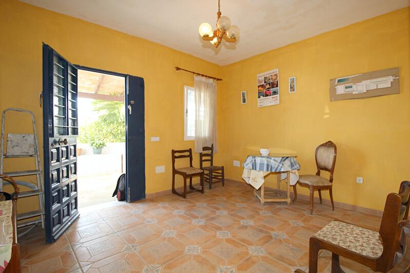 2 bedroom Country House for sale