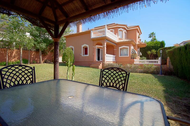 5 bedroom Villa for sale