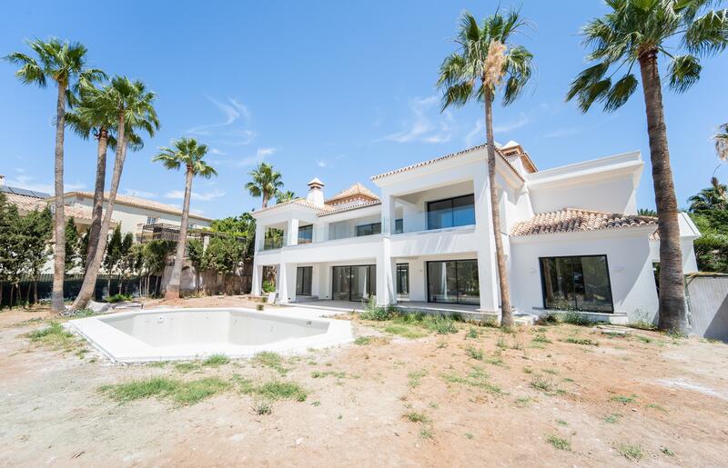 6 bedroom Villa for sale