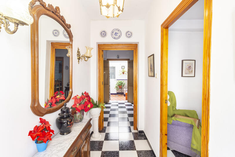 5 Schlafzimmer Landhaus zu verkaufen