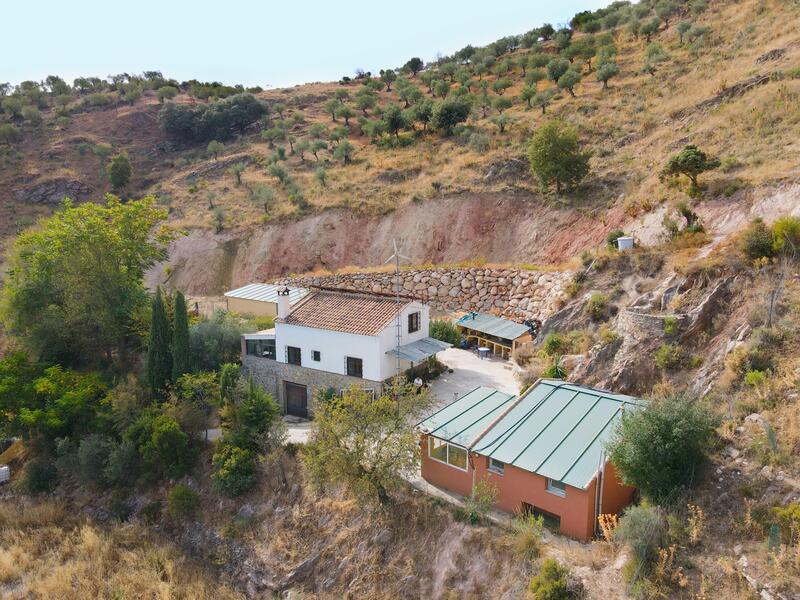 3 bedroom Country House for sale