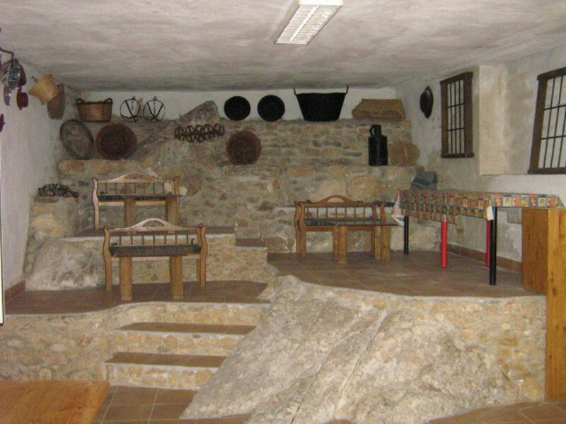 27 chambre Local Commercial à vendre