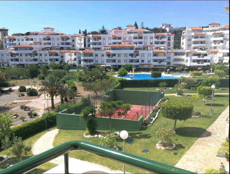 Apartment for sale in Arroyo de la Miel, Málaga