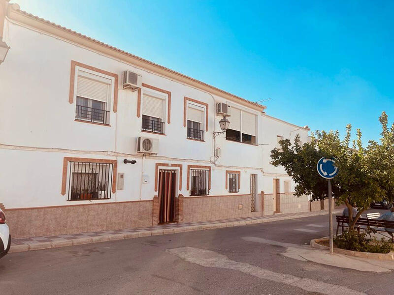 Stadthaus zu verkaufen in Fuente Piedra, Málaga