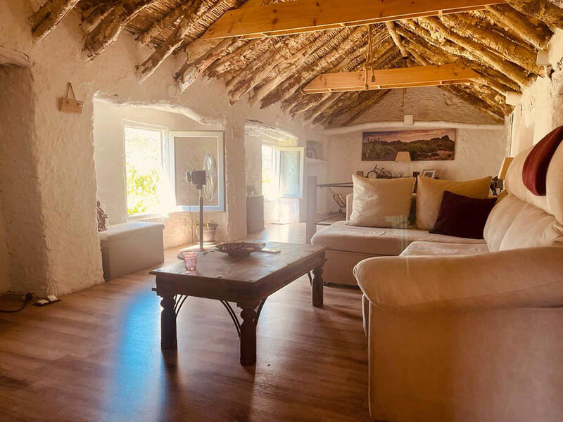 3 Schlafzimmer Landhaus zu verkaufen