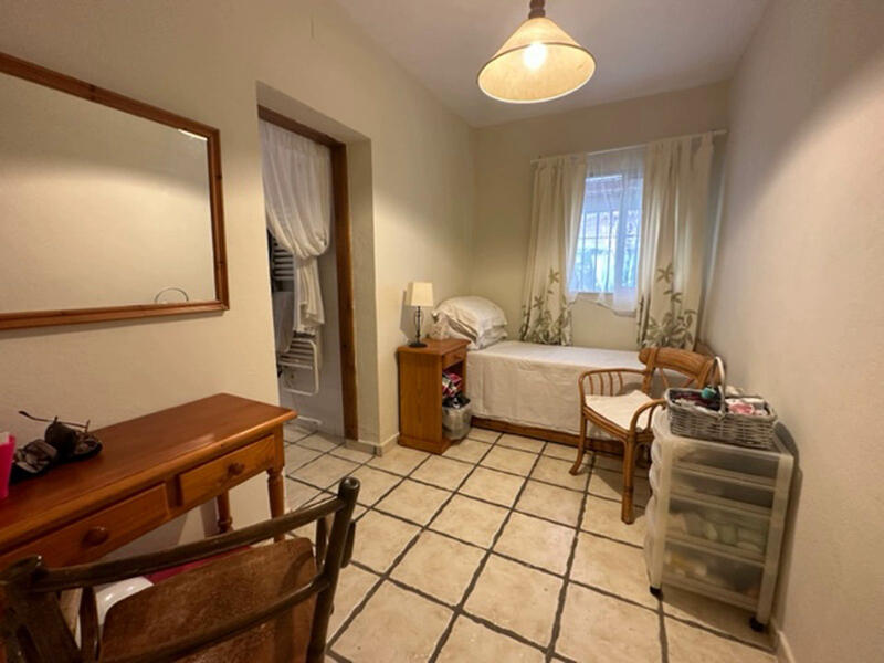 4 chambre Auberge à vendre