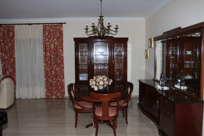 6 Cuarto Villa en venta