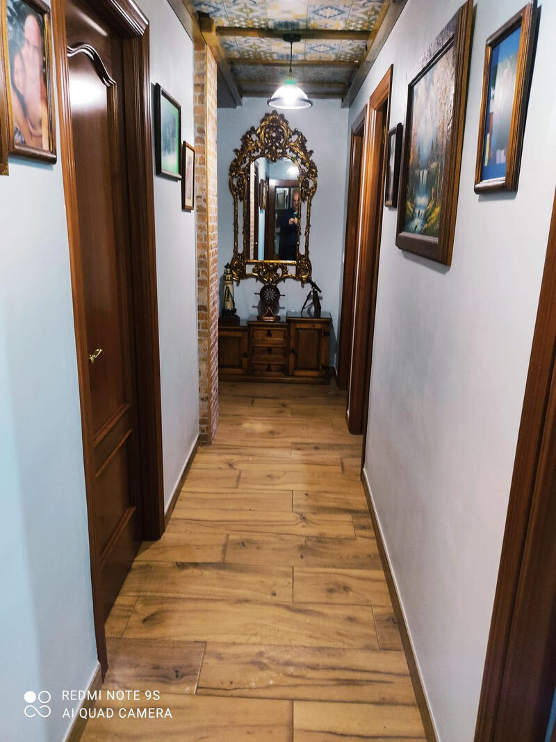 6 Schlafzimmer Stadthaus zu verkaufen