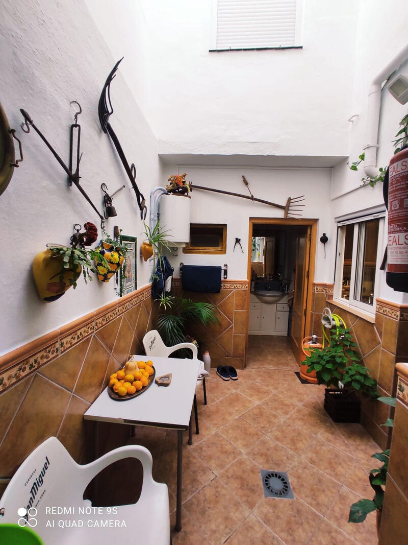6 Schlafzimmer Stadthaus zu verkaufen