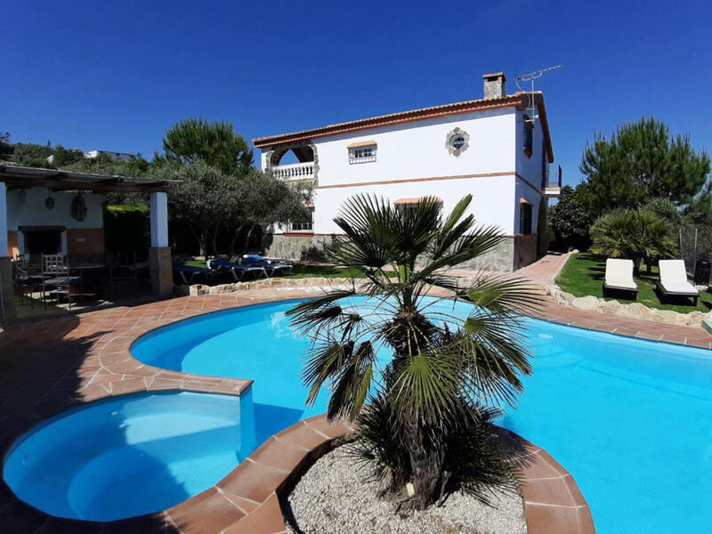 4 Cuarto Country House en venta en Villanueva de la Concepcion, Málaga