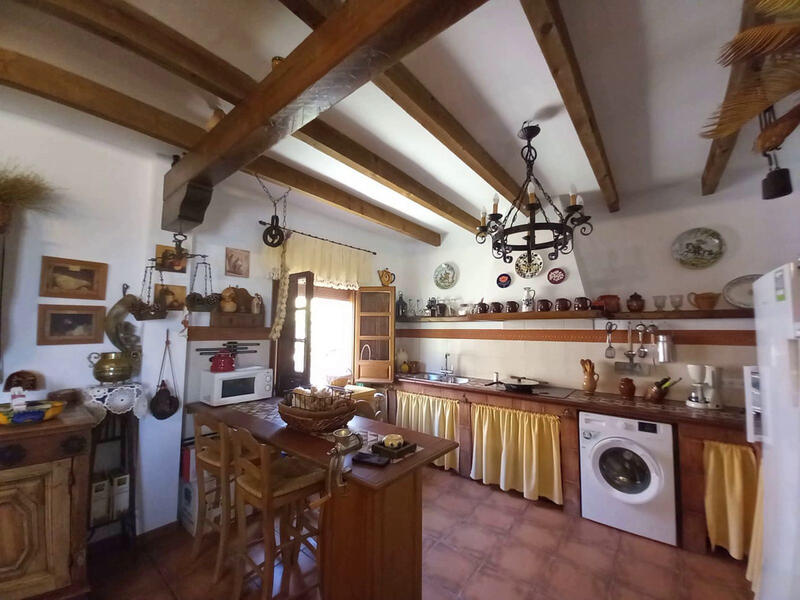 3 bedroom Country House for sale