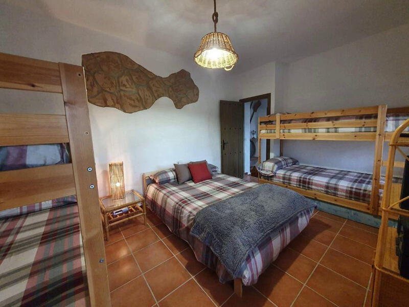 2 Cuarto Casa de Campo en venta