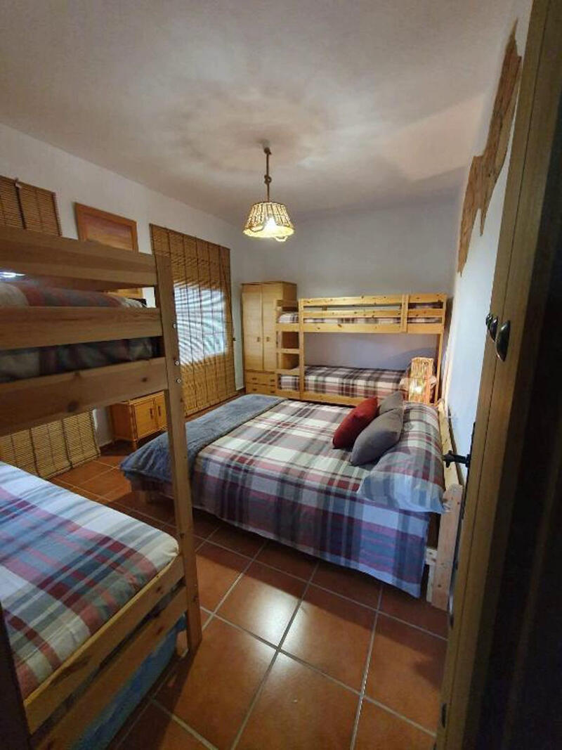 2 Cuarto Casa de Campo en venta