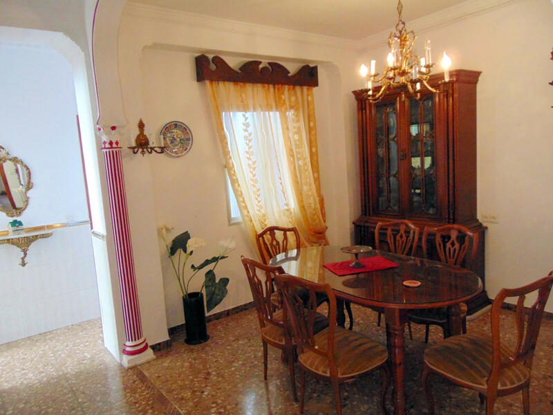 3 Cuarto Local Comercial en venta