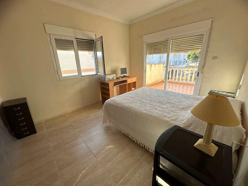 3 bedroom Country House for sale