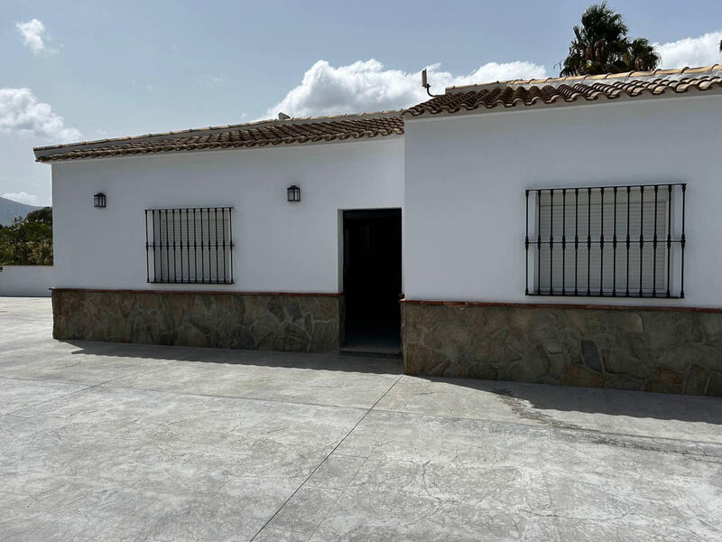 Lantställe till salu i Coin, Málaga