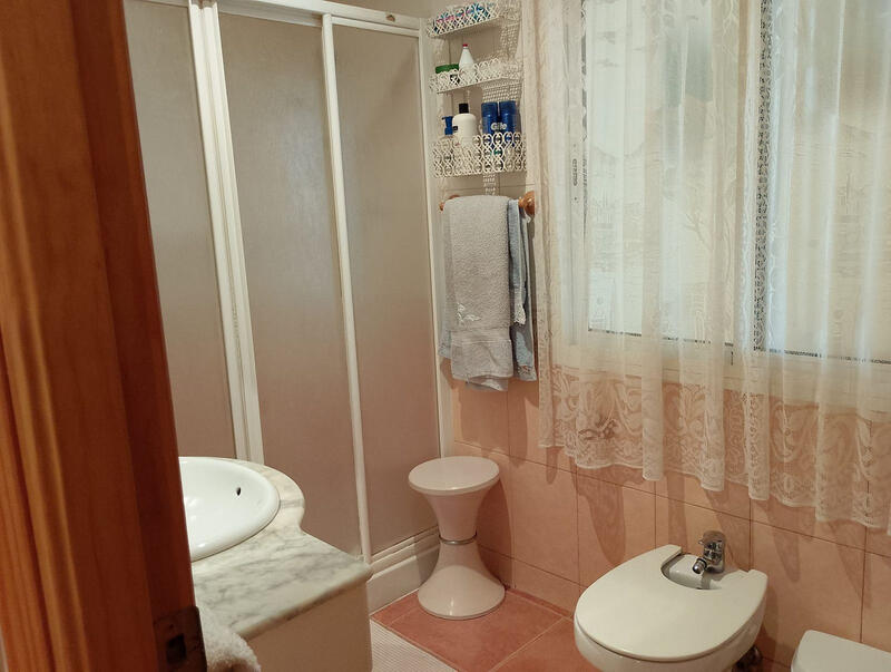 2 Cuarto Villa en venta