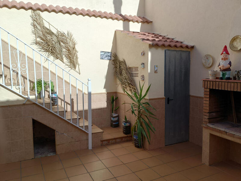 2 Cuarto Villa en venta