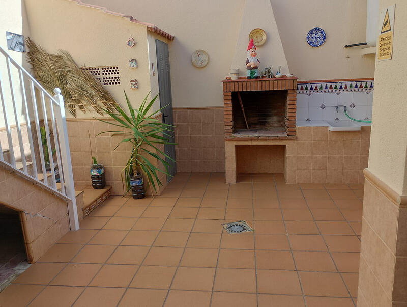 2 Cuarto Villa en venta