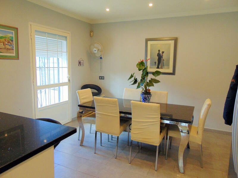 5 Cuarto Casa de Campo en venta