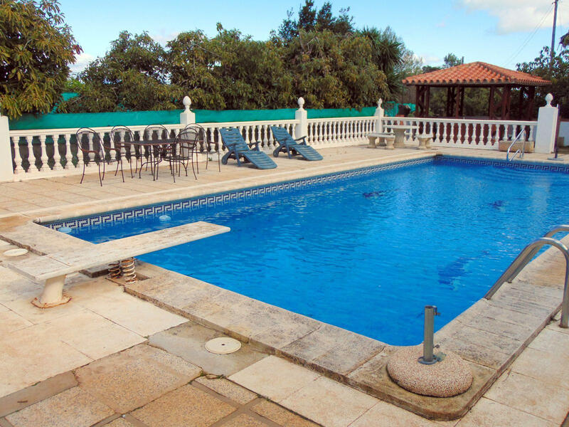 5 Cuarto Casa de Campo en venta