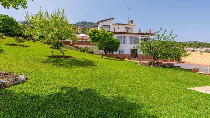5 Cuarto Local Comercial en venta