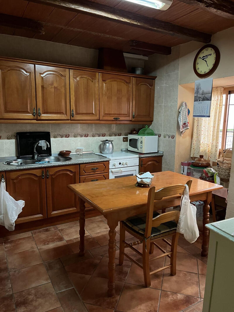 6 Cuarto Local Comercial en venta