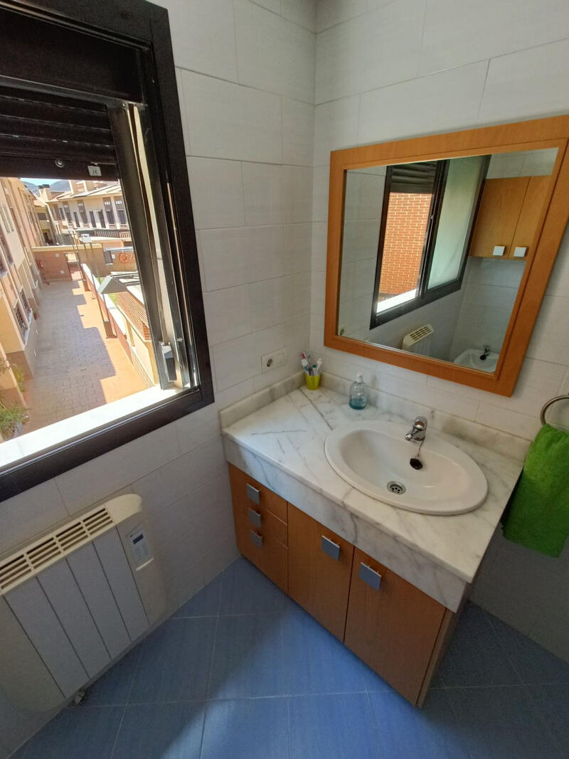4 bedroom Townhouse for sale