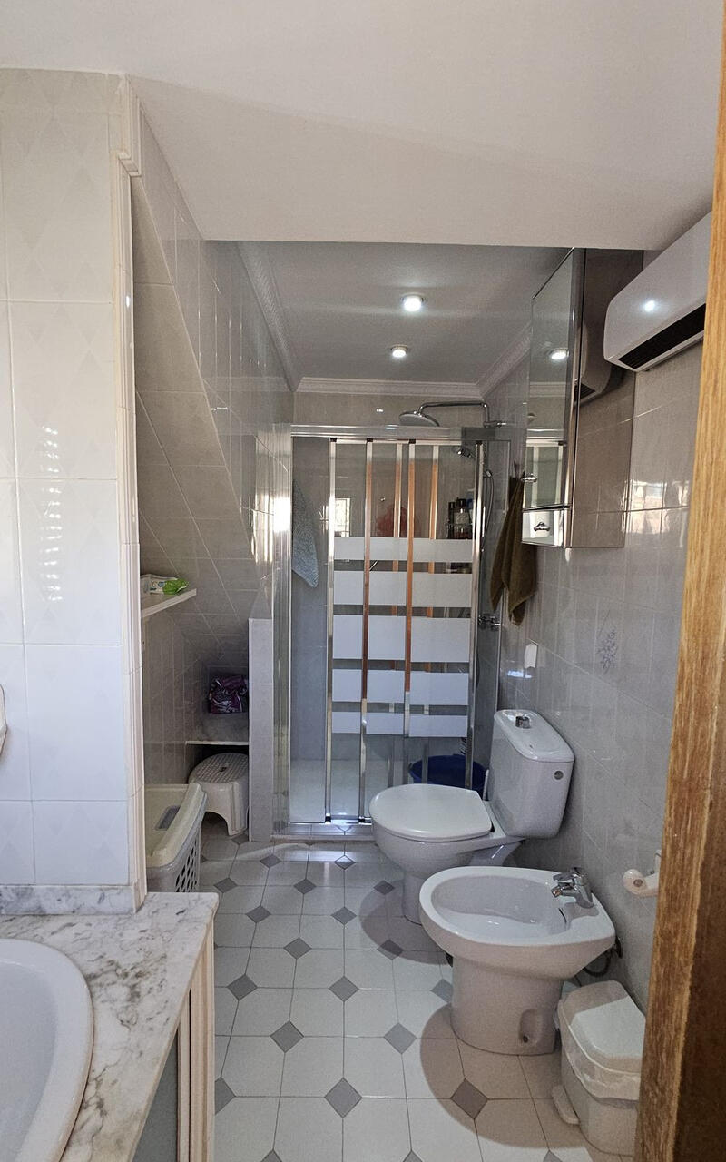4 Cuarto Villa en venta