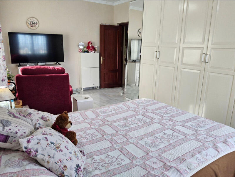 4 Cuarto Villa en venta