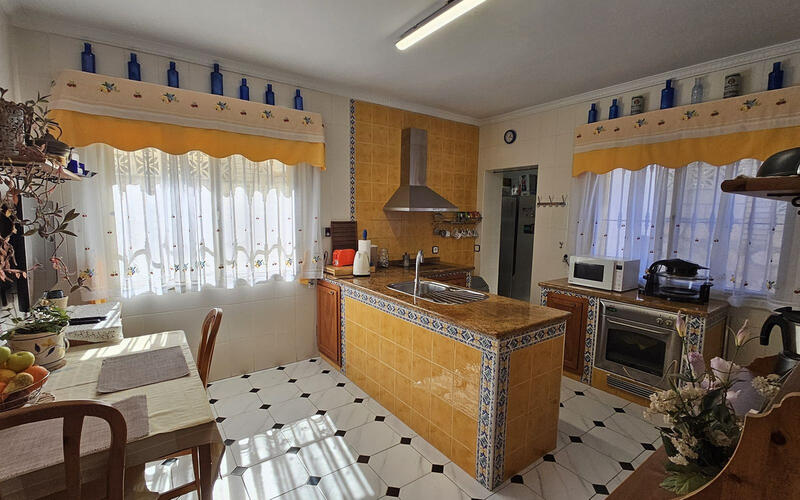 4 Cuarto Villa en venta