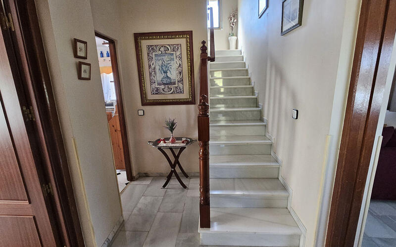 4 Cuarto Villa en venta