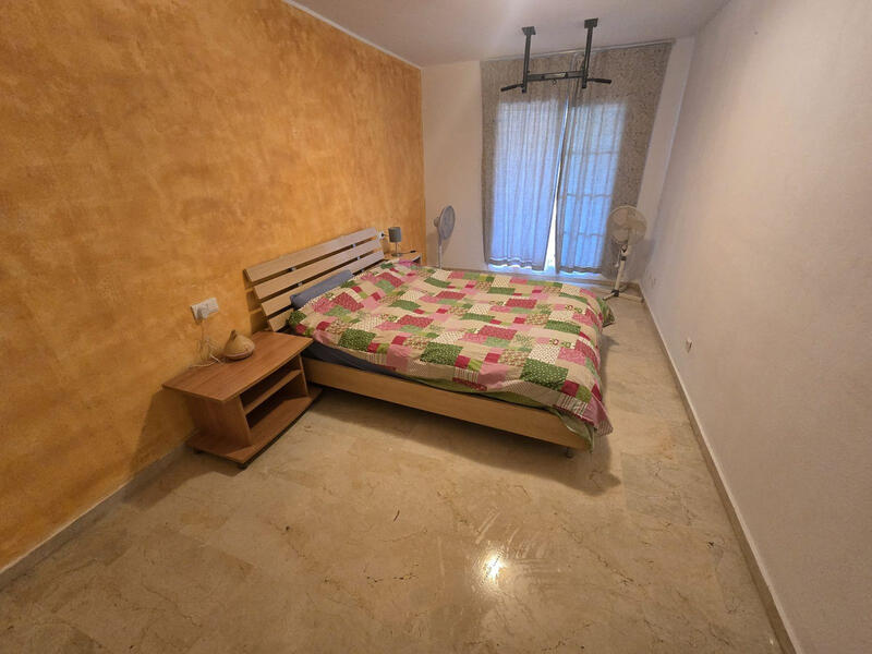 2 спальная комната квартира продается
