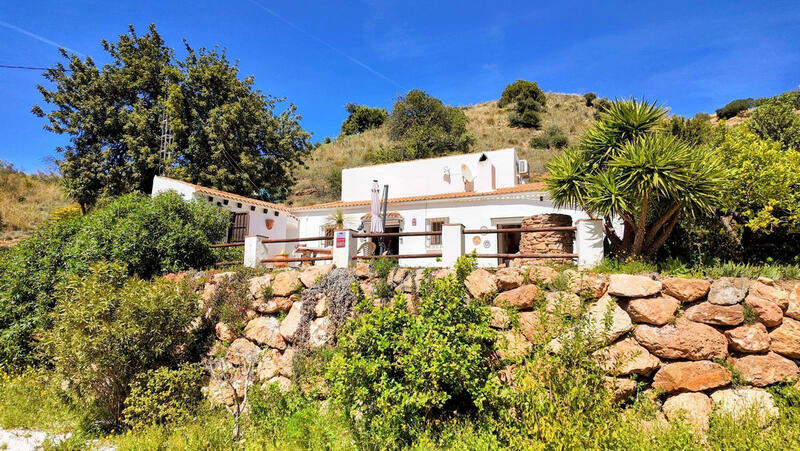 Country House for sale in Almogia, Málaga