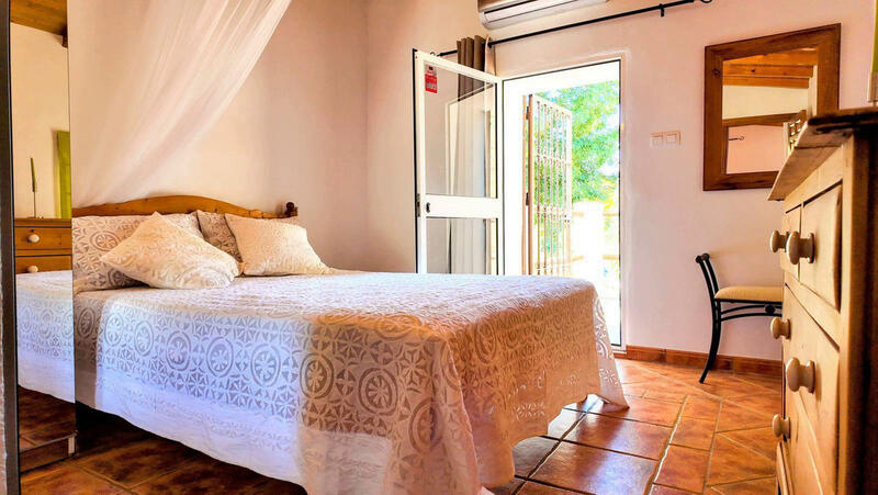 3 Schlafzimmer Landhaus zu verkaufen
