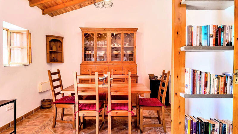 3 Schlafzimmer Landhaus zu verkaufen