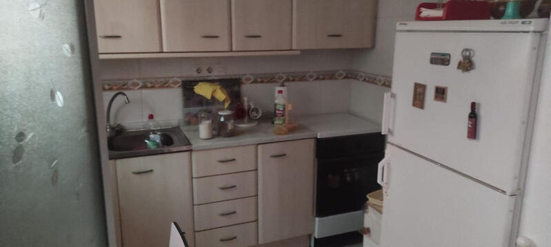 2 slaapkamer Gezinswoning Te koop
