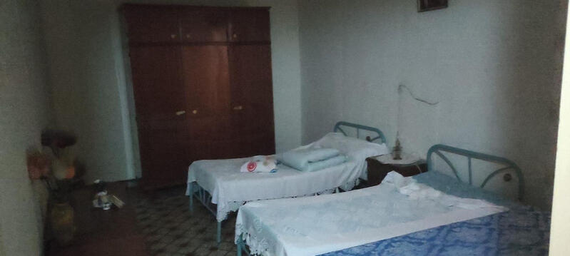 2 slaapkamer Gezinswoning Te koop